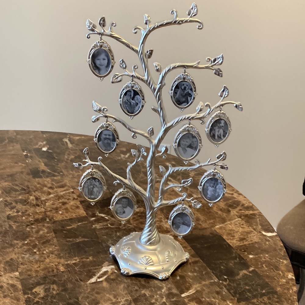 Things Remembered Silver Family Tree Photo Frame - Picture 3 of 3